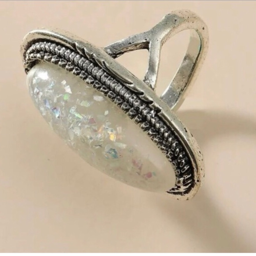 Statement ring - Picture 2 of 2